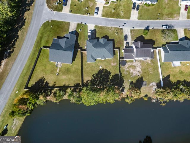 135 Lake Victoria Drive, Kingsland, GA 31548