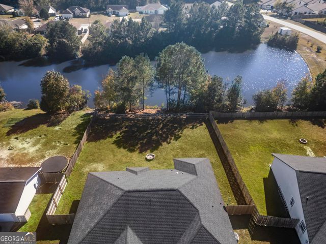 135 Lake Victoria Drive, Kingsland, GA 31548