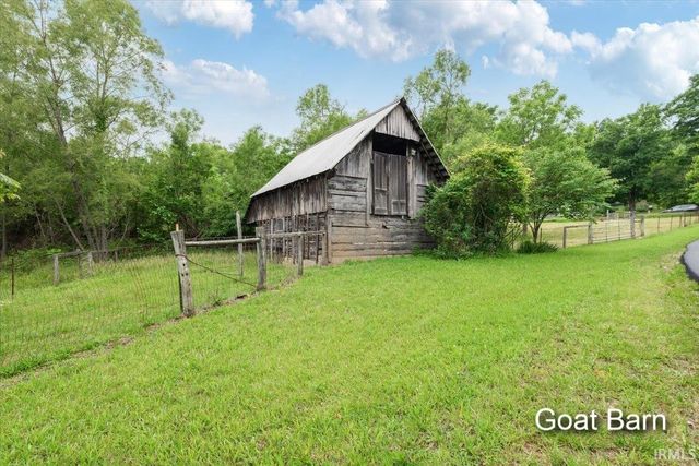 9510 S Snow Road, Bloomington, IN 47403