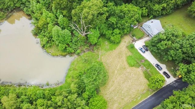 9510 S Snow Road, Bloomington, IN 47403