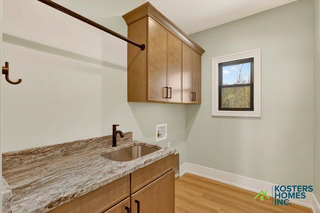 1729 Blaketon Drive, Grand Rapids, MI 49534