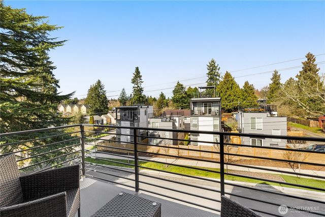 1407 N 103rd Street, Seattle, WA 98133