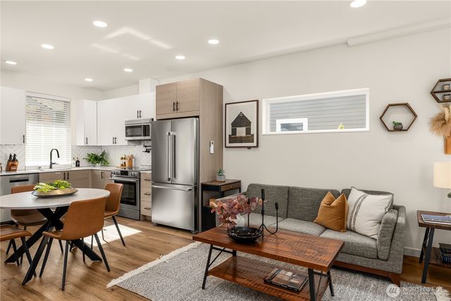 1407 N 103rd Street, Seattle, WA 98133