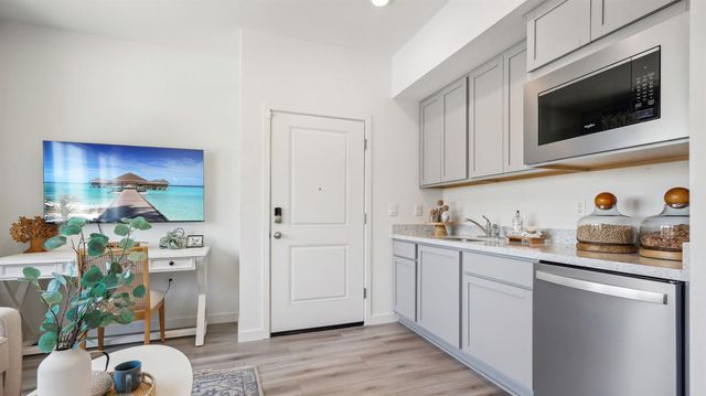 200 Brass Spur Ct, Roseville, CA 95747