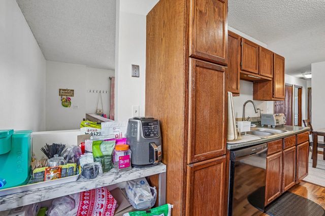 6627 84th Court N, Brooklyn Park, MN 55445