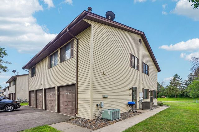 6627 84th Court N, Brooklyn Park, MN 55445