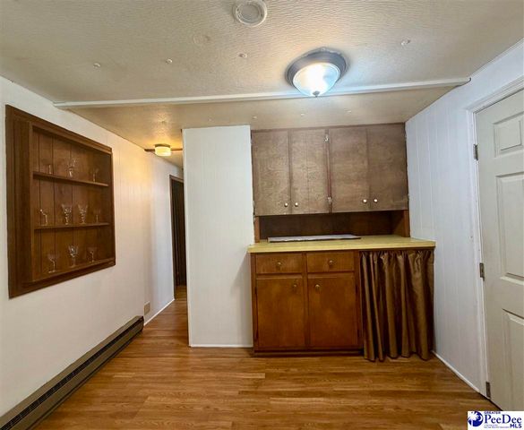 208 E 6th Avenue, Lake View, SC 29563