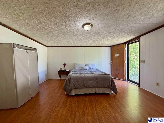 208 E 6th Avenue, Lake View, SC 29563