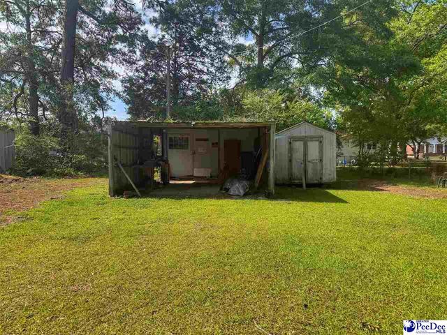 208 E 6th Avenue, Lake View, SC 29563