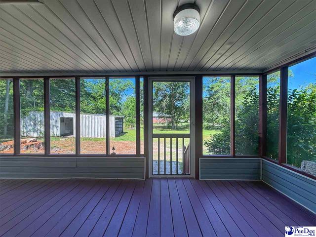 208 E 6th Avenue, Lake View, SC 29563