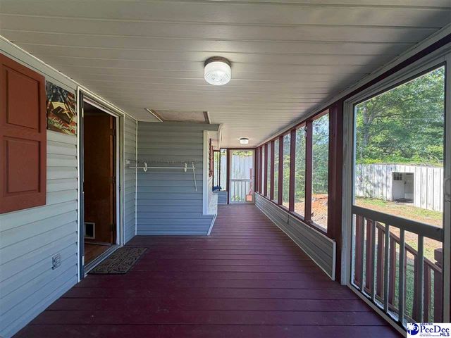 208 E 6th Avenue, Lake View, SC 29563
