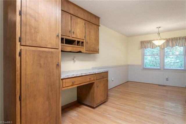 914 Ferndale Drive, Thomasville, NC 27360