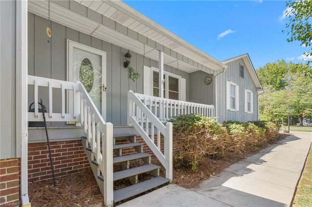 914 Ferndale Drive, Thomasville, NC 27360