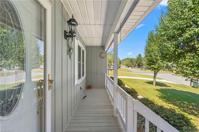 914 Ferndale Drive, Thomasville, NC 27360