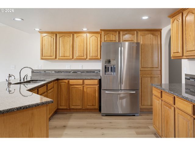 13617 Ne 6TH Ct, Vancouver, WA 98685