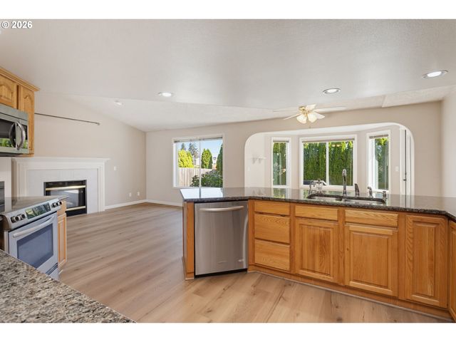 13617 Ne 6TH Ct, Vancouver, WA 98685