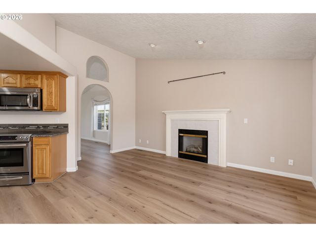 13617 Ne 6TH Ct, Vancouver, WA 98685
