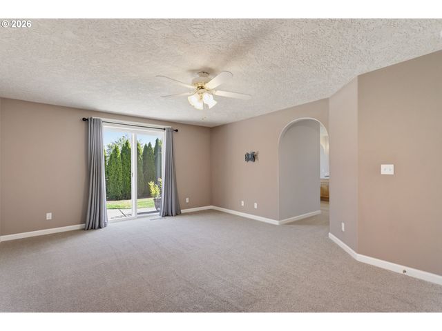 13617 Ne 6TH Ct, Vancouver, WA 98685