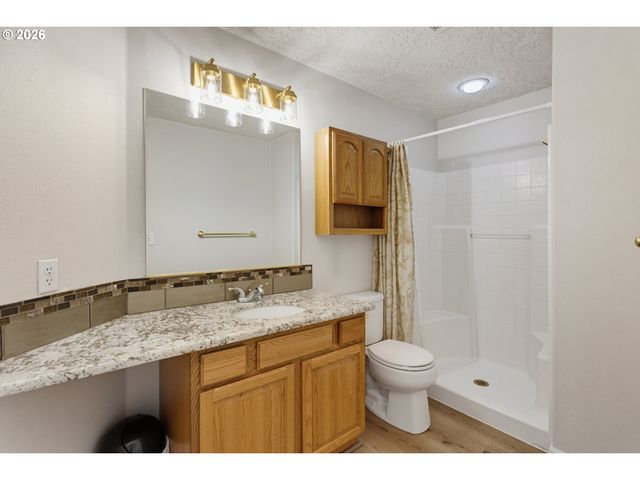 13617 Ne 6TH Ct, Vancouver, WA 98685