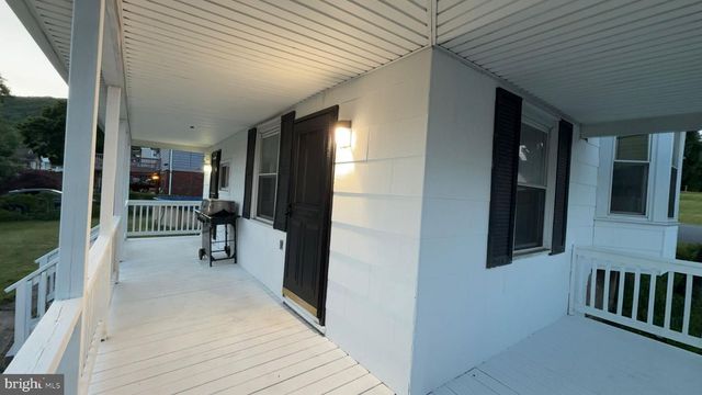 329-331 CATHRINE ST, Ashland, PA 17921