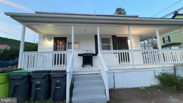 329-331 CATHRINE ST, Ashland, PA 17921