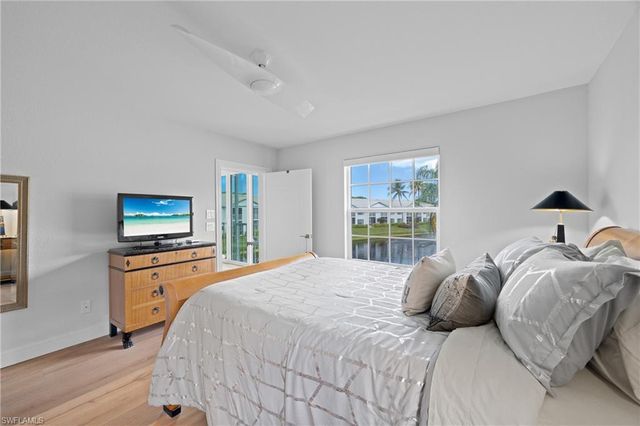 818 Tanbark DR 204, Naples, FL 34108