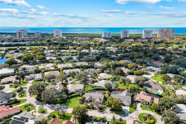 818 Tanbark DR 204, Naples, FL 34108