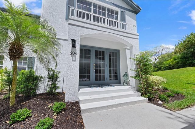 818 Tanbark DR 204, Naples, FL 34108