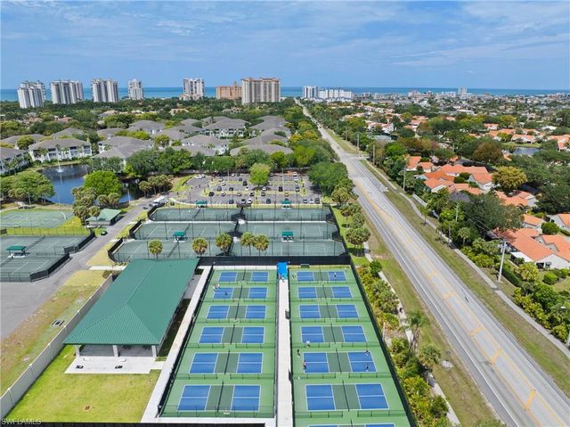 818 Tanbark DR 204, Naples, FL 34108