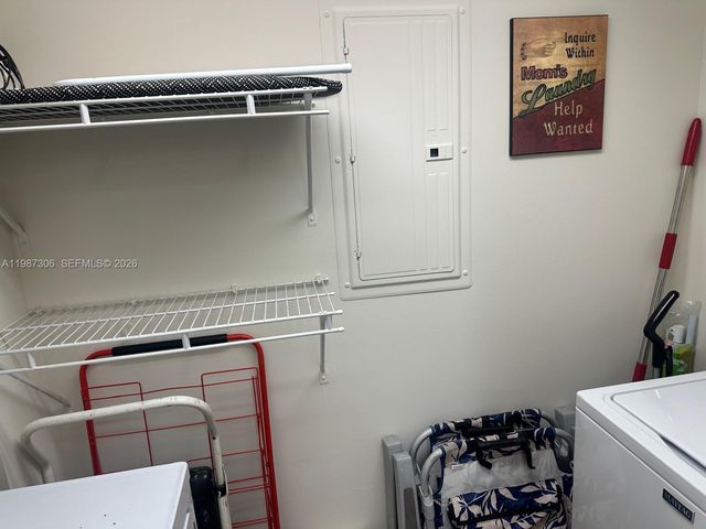 6917 Collins Ave 812, Miami Beach, FL 33141