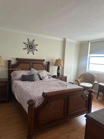 6917 Collins Ave 812, Miami Beach, FL 33141