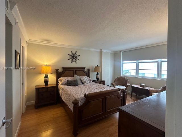 6917 Collins Ave 812, Miami Beach, FL 33141