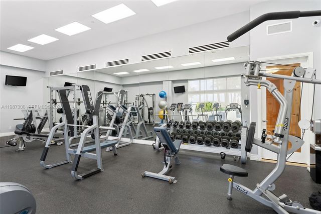 6917 Collins Ave 812, Miami Beach, FL 33141