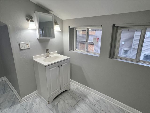 510 W Gandy Street, Denison, TX 75020