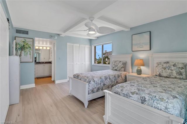 3420 Gulf Shore BLVD N # 31, Naples, FL 34103