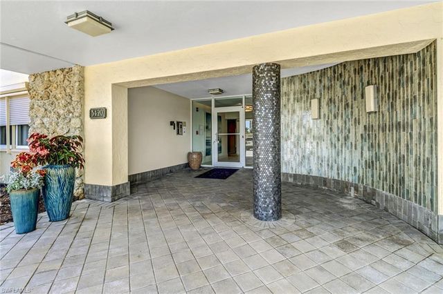 3420 Gulf Shore BLVD N # 31, Naples, FL 34103