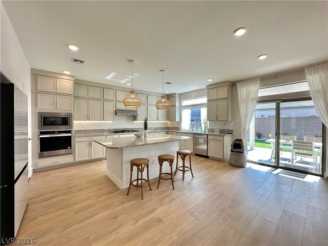 7139 Grace Estate Avenue, Las Vegas, NV 89113