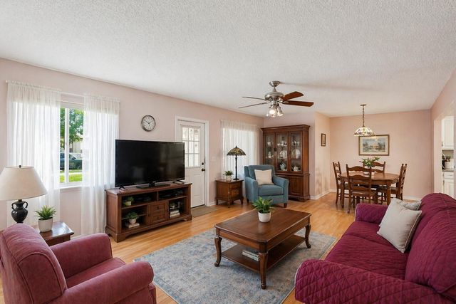 5760 Pine Wood Drive D-1, Greenacres, FL 33463