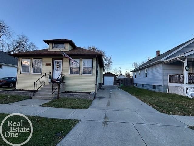 1617 Francis Street, Port Huron, MI 48060