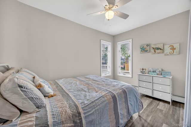 228 W Clearwater Road, Lindenhurst, NY 11757