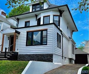 109 Laurel Avenue, Kearny, NJ 07032