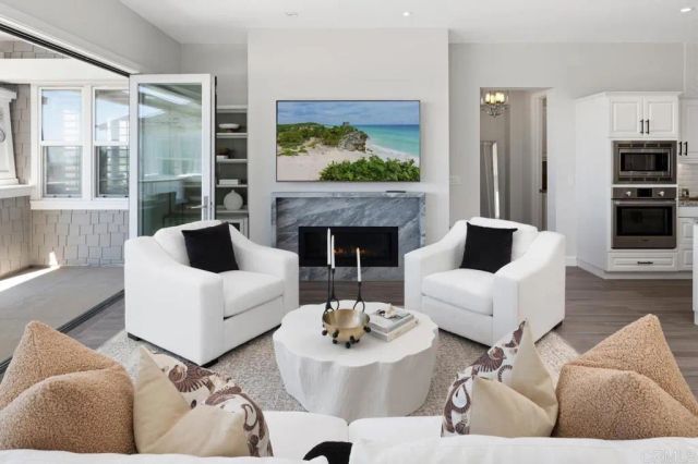 2323 Ocean Street, Carlsbad, CA 92008