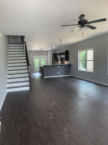 95A CAGES RD, Hendersonville, TN 37075