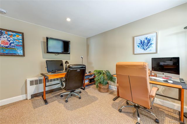 7 Ursular Court, Smithtown, NY 11787