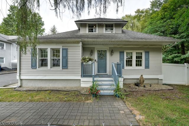 481 Terrill Rd, Fanwood Boro, NJ 07023