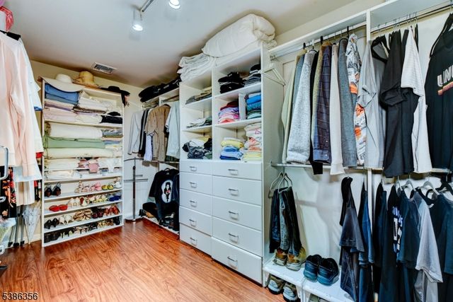 481 Terrill Rd, Fanwood Boro, NJ 07023