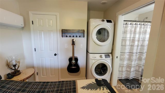 1594 High Valley Way, Lenoir, NC 28645