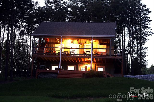 1594 High Valley Way, Lenoir, NC 28645