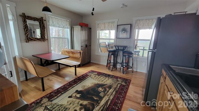 1594 High Valley Way, Lenoir, NC 28645