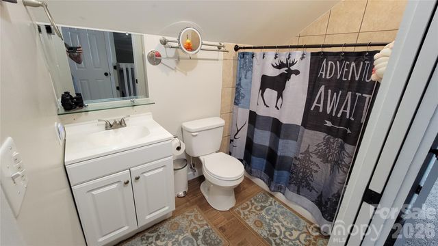 1594 High Valley Way, Lenoir, NC 28645